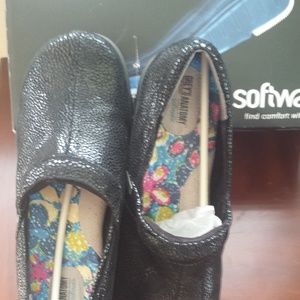 Softwalk Women's Grey's Anatomy Clog Black 10 M